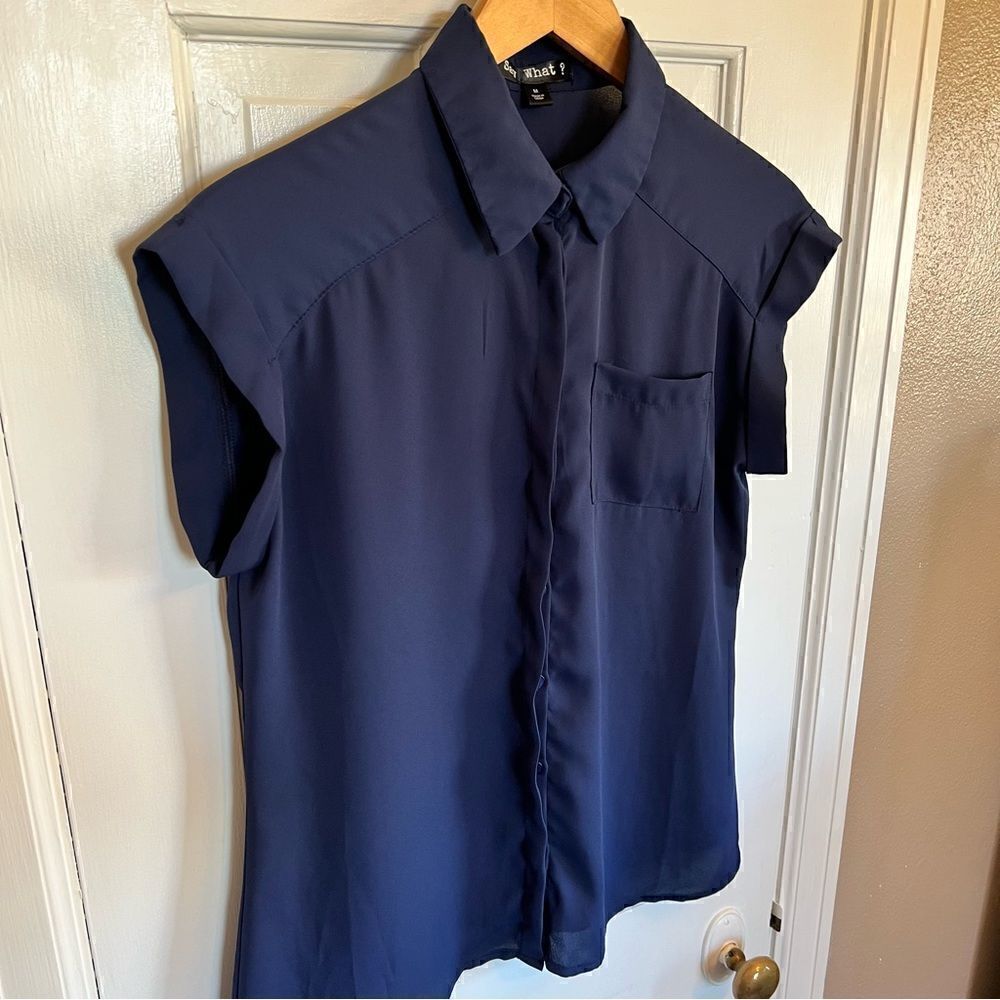 Blue button up blouse Medium - Picture 5 of 7